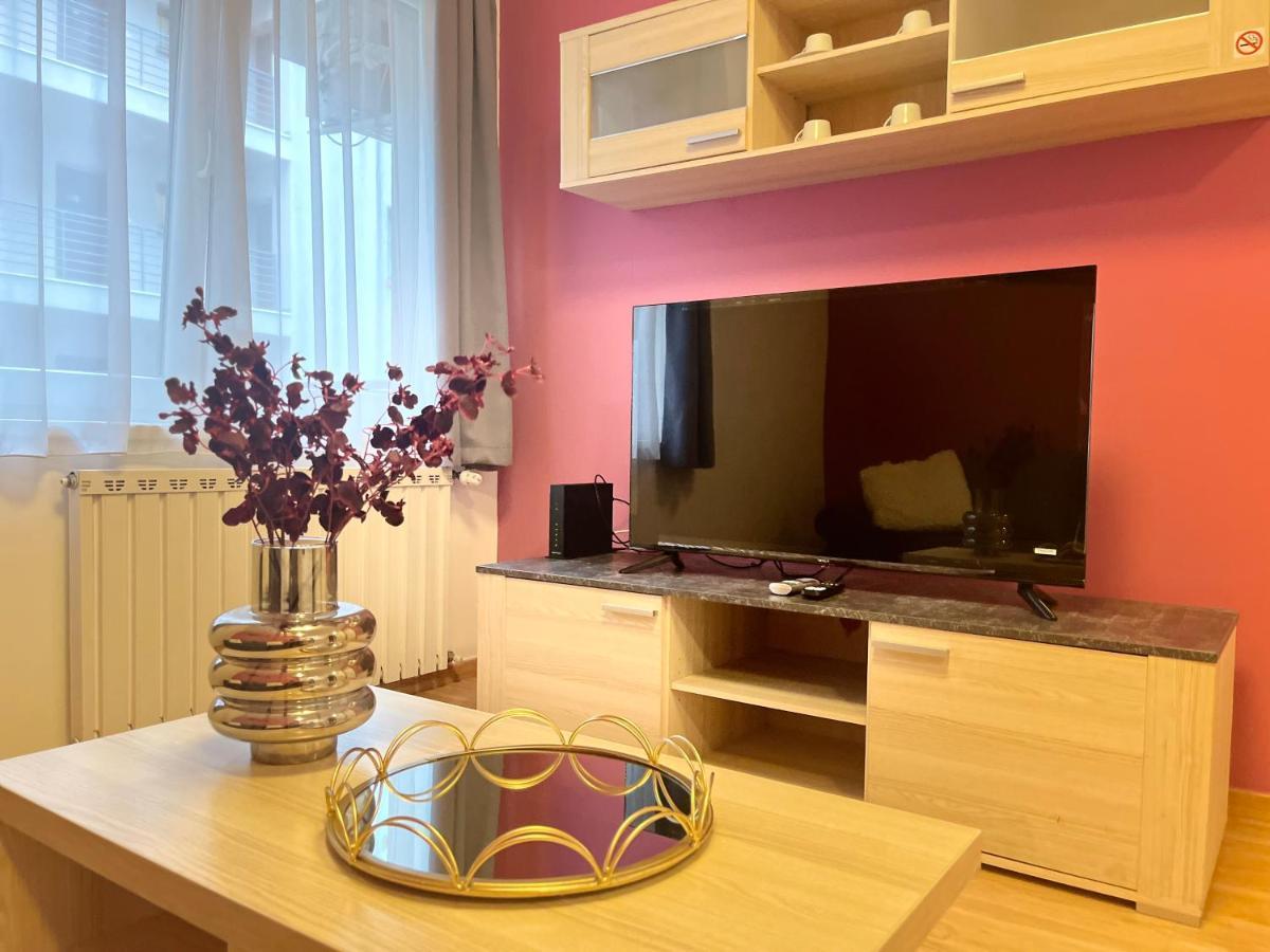 Corvin Pearl Deluxe Daire Budapeşte Dış mekan fotoğraf